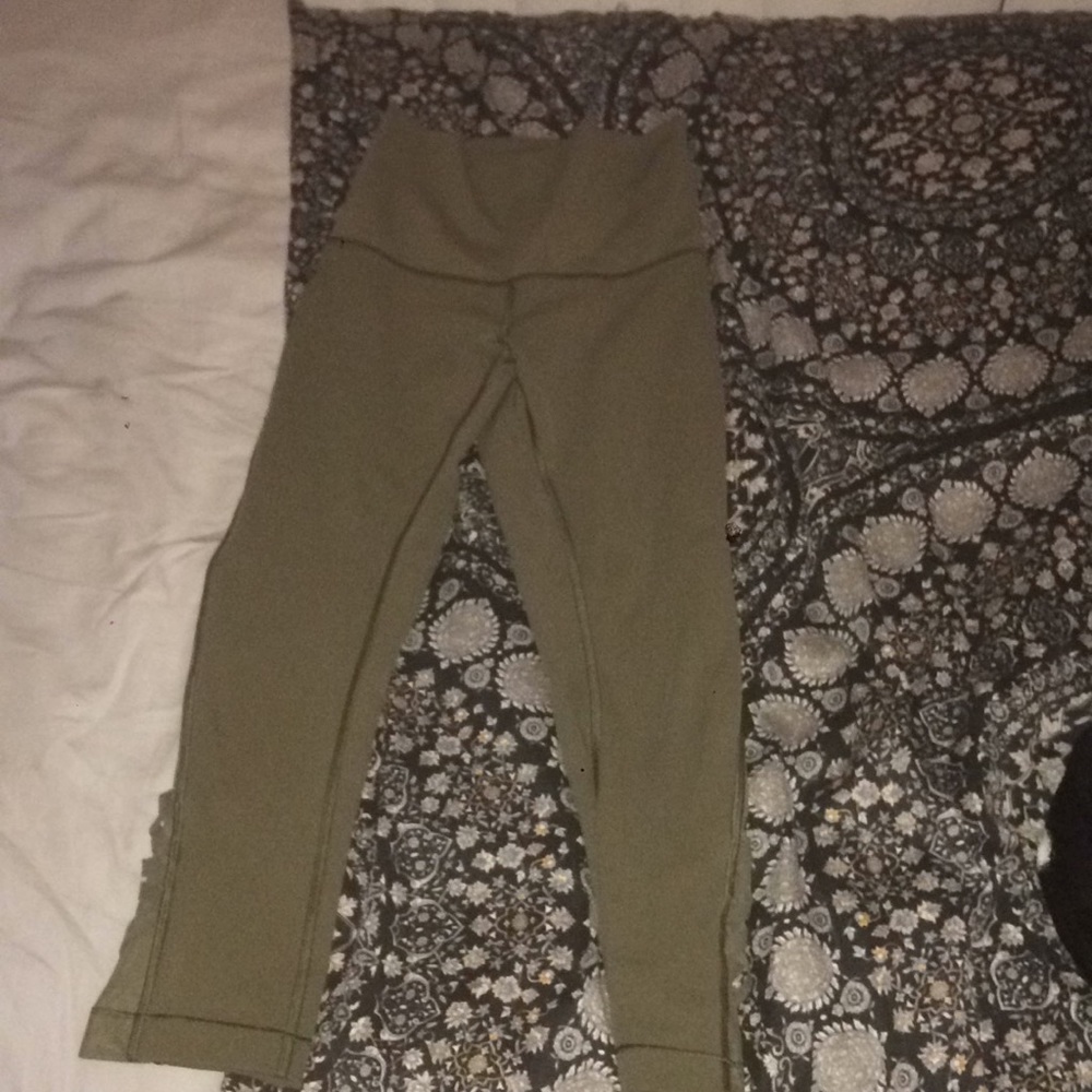 Lululemon leggings